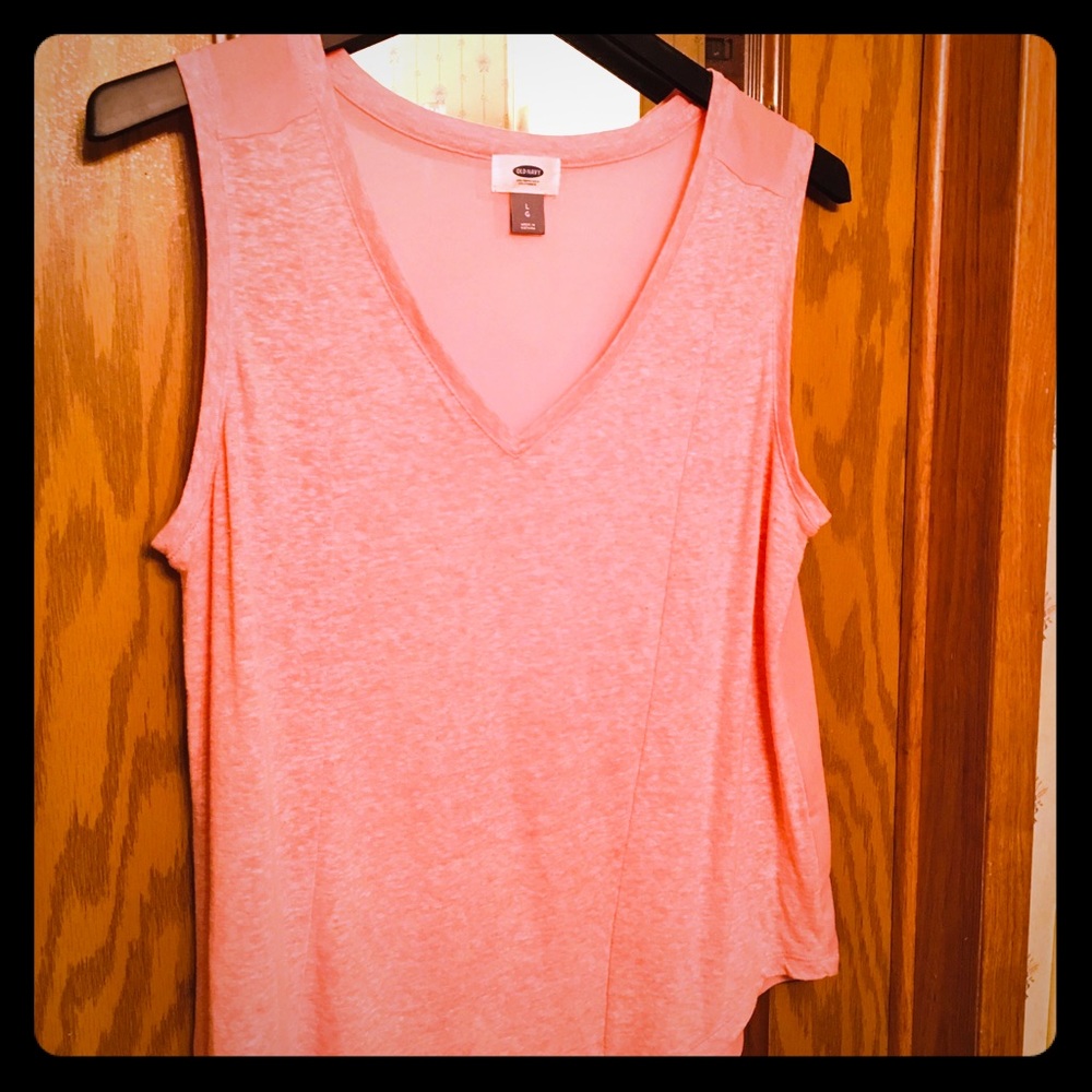 Sheer sleeveless pink flowing blouse. Size large